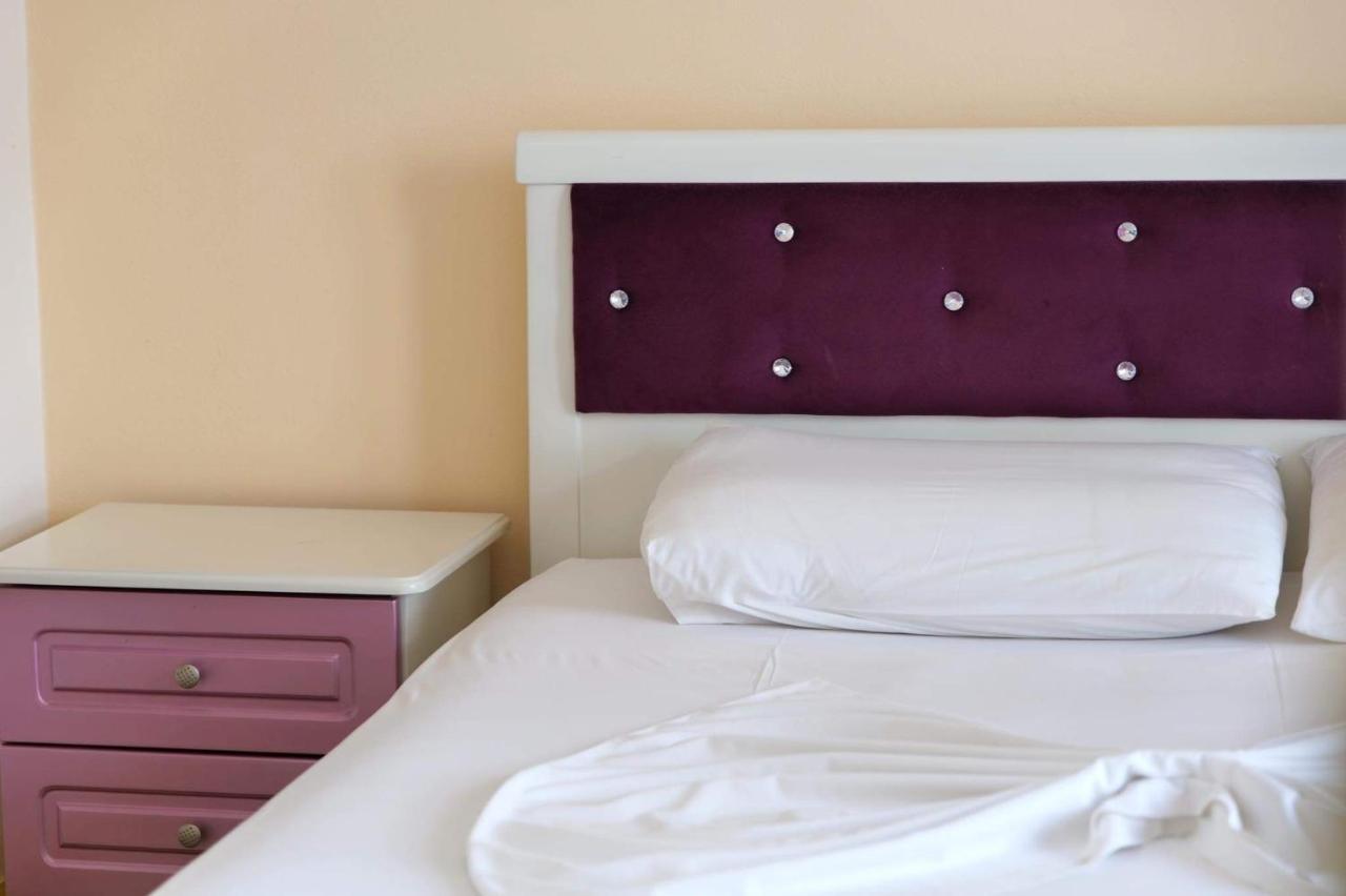 Hotel Erdano Sarandë 외부 사진