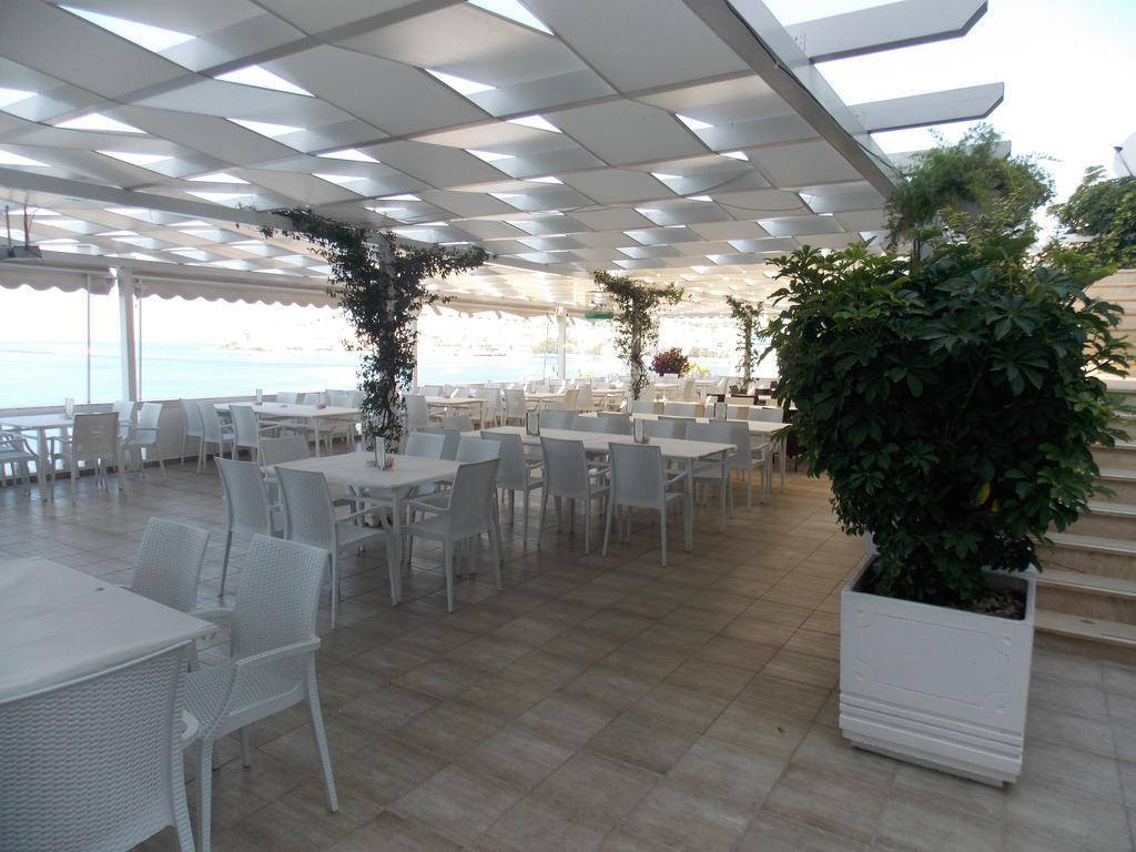 Hotel Erdano Sarandë 외부 사진